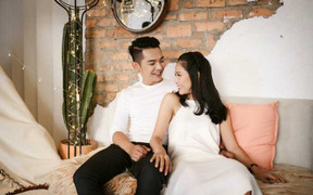 Chuyên gia giả giọng Mai Quốc Việt cuồng nhiệt khoá môi bạn diễn