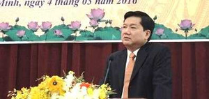 Ông Đinh La Thăng 'xin phép' Bộ trưởng Bộ Y tế đến dự hội nghị