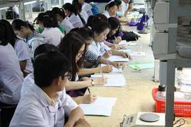 Ngưng tuyển trung cấp y, nhiều trường, nhiều người đang hoang mang