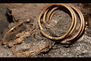 Người dân trình báo phát hiện kho vàng ở Bình Thuận