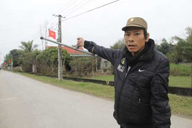 Lão 'gàn' giấu vợ hiến hàng trăm mét đất 'vàng' làm đường