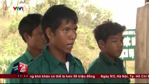 Clip: Lâm tặc điên cuồng tìm đến tận nhà hành hung 11 kiểm lâm