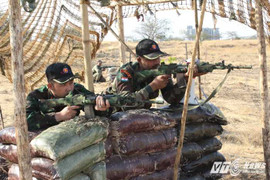 Thượng tướng Võ Văn Tuấn dẫn đầu đoàn Việt Nam diễn tập ở Ấn Độ