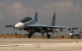 Video: Màn nhào lộn cực đẹp của chiến đấu cơ Nga trên bầu trời Syria