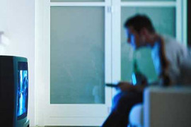 Chuyện người chết sống lại: Vợ chết 2 năm bỗng xuất hiện trên truyền hình