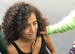 Bất ngờ bị cướp ở trung tâm TP.HCM, nữ du khách hoảng loạn khóc nức nở