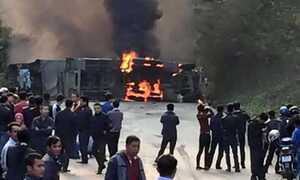 Va chạm xe khách, xe bồn bốc cháy ngùn ngụt: 3 người đã chết, nhiều người chưa được giải cứu