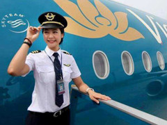Nữ cơ trưởng A321 đầu tiên của Việt Nam tiết lộ áp lực nghề