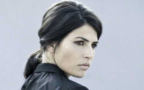 Phút xử lý thông minh khi bị cưỡng hiếp của Hoa hậu thế giới trước ngày đăng quang