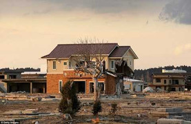 Lạnh gáy bên trong thị trấn với 'bóng ma' hạt nhân lởn vởn