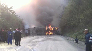 Xe bồn tông xe khách, 3 người chết: Lửa bùng dữ dội sau tiếng hét của tài xế