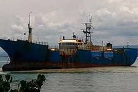 Indonesia gây ấn tượng khi làm nổ tung 'tàu ma' từng 'làm mưa làm gió' 13 năm