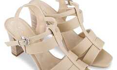 Phá cách ấn tượng với những kiểu giày sandals cá tính