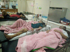 Nổ tàu cá trên biển, 8 ngư dân bị bỏng nặng