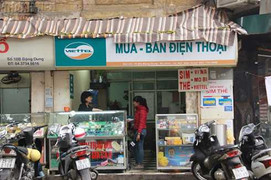 Trao nhầm con ở Hà Nội: Nhiều kẻ mạo danh người thân để lừa tiền