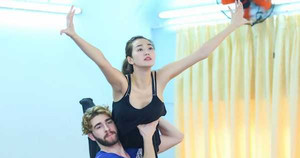 Khánh My lộ rõ mệt mỏi sau sự cố ngất trên sân khấu vì kiệt sức