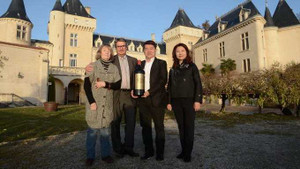 Bí ẩn lời nguyền lâu đài cổ của ba chủ nhân tỷ phú đều chết thảm vì tai nạn máy bay