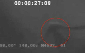 Lạnh gáy quái vật khổng lồ hình dạng giống người ở Nam Cực