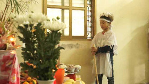Nổ kinh hoàng ở Văn Phú: Cậu bé 10 tuổi thất thần bên bàn thờ mẹ và em gái