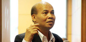 'Một ông nông dân cõng 4 ông công chức béo thì chết, dân oán thán lắm'