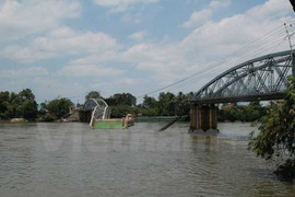 Hàng loạt vụ sập cầu nghiêm trọng: Nhiều sếp Cảng vụ bị đình chỉ