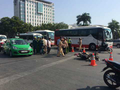 Đón cháu đi học về, bà ngoại bị container cán chết thương tâm