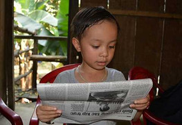 Tá hoả con gái 3 tuổi đọc vanh vách câu hỏi 'Ai là triệu phú'