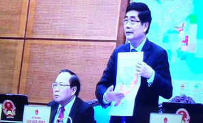 Nước xả từ Trung Quốc cách Việt Nam 800km