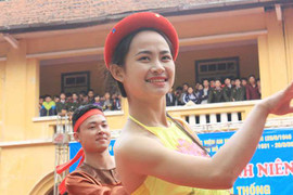 Nữ sinh Học viện An ninh khoe vũ đạo bốc lửa trong cuộc thi dân vũ