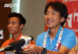 Nhìn tuyển Việt Nam thời Hữu Thắng, có lẽ Miura đang cười mãn nguyện