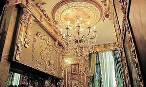 Bên trong chung cư dát vàng rao bán giá 2 tỷ đồng