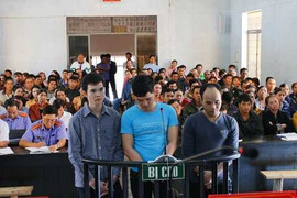 Giết nhầm người, 3 thanh niên lĩnh 45 năm tù