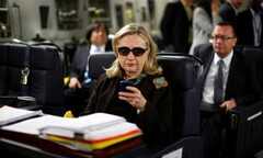 FBI xem xét buộc tội hình sự bà Hillary Clinton