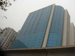 Chủ Hồ Gươm Plaza có thể trục lợi bao nhiêu từ 'đẻ' thêm căn hộ trái luật?