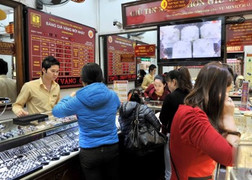 Giá vàng 'bất động' ngày Cá tháng Tư