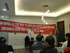 Cư dân 8B Lê Trực: ‘Họ đã không đếm xỉa đến chúng tôi khi xử lý tòa nhà’