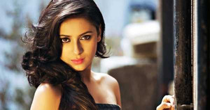 'Cô dâu 8 tuổi' thời thiếu nữ vừa tự tử là ai?