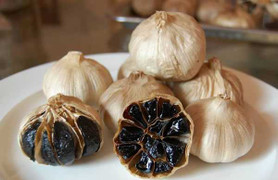 Những công dụng thần kỳ của tỏi đen bạn nên biết