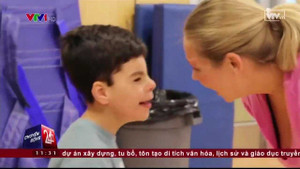 Video: Dấu hiệu nhận biết sớm trẻ tự kỷ