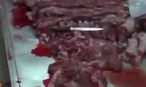 Clip: Gian thương bôi huyết lợn ‘biến’ 2,5 tấn thịt trâu thành thịt bò tươi