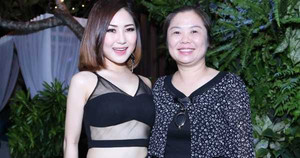 Hương Tràm diện váy khoe nội y, tình cảm bên mẹ ruột