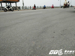 Xuất hiện thêm hằn lún, vết nứt 'lạ' tại cây cầu 730 tỷ đồng ở Huế