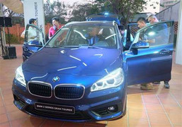 Thông tin quan trọng người mua ô tô cần biết để mua được xe rẻ