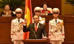 Video: Tân Thủ tướng Chính phủ Nguyễn Xuân Phúc tuyên thệ trước Quốc hội
