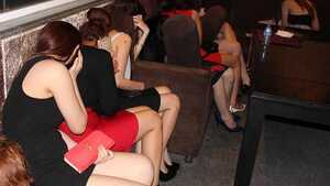 Bắt giữ 'má mì' 17 tuổi cầm đầu đường dây bán dâm liên tỉnh