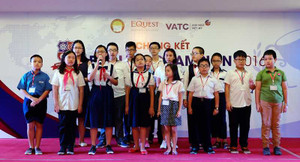 16 học sinh trổ tài 'bắn' tiếng Anh như gió tại chung kết English Champion