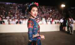 Á hậu Lê Hằng khoẻ vẻ duyên dáng với áo dài, áo bà ba