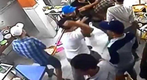 Bị đâm thủng ngực vì dẫm lên chân một thanh niên