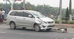 Một phụ nữ bị ô tô tông chết thảm trên đường Võ Nguyên Giáp