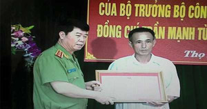 Bộ Công an truy tặng bằng khen cho Phó trưởng CA xã tử vong khi giải quyết vụ xô xát